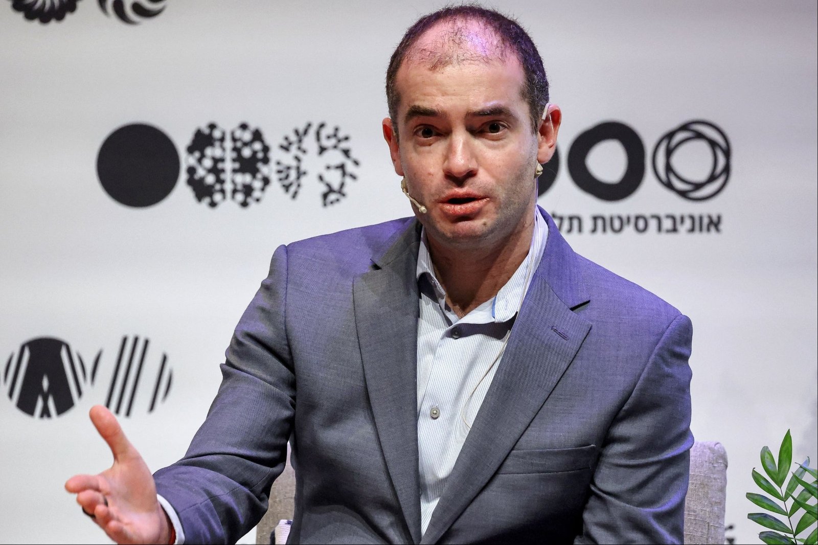 META POACHES Safe Superintelligence CEO for the new AI | Businessman